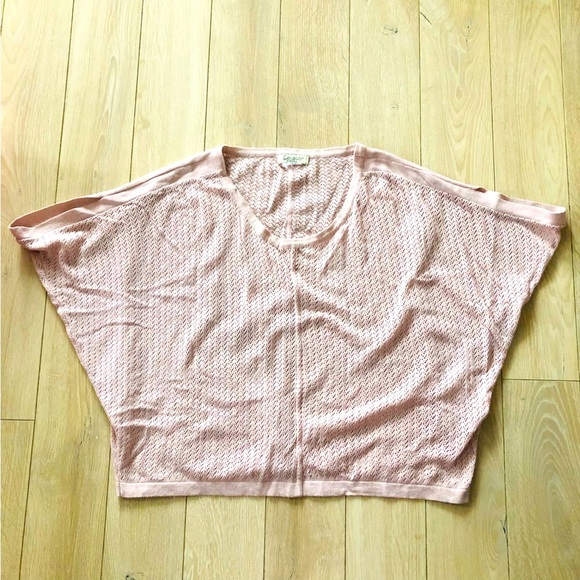 Cocogio Made in Italy Lace Summer Top in Soft Pink - Picture 1 of 9